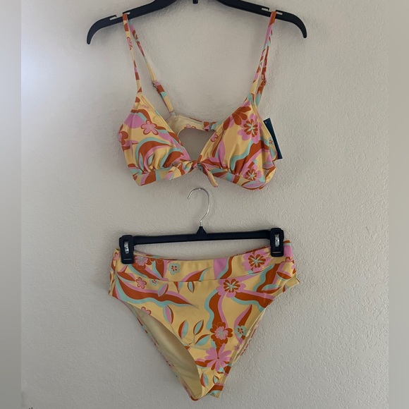 CUPSHE yellow floral bikini size large top size XL - Picture 1 of 6